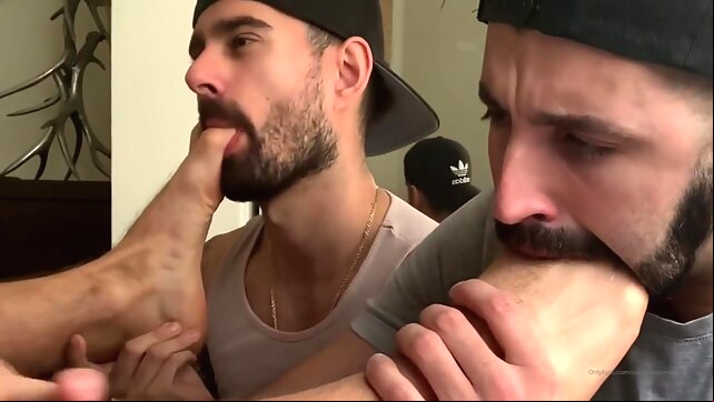 Two Socks Feet Worship Slave gaysex brunette video